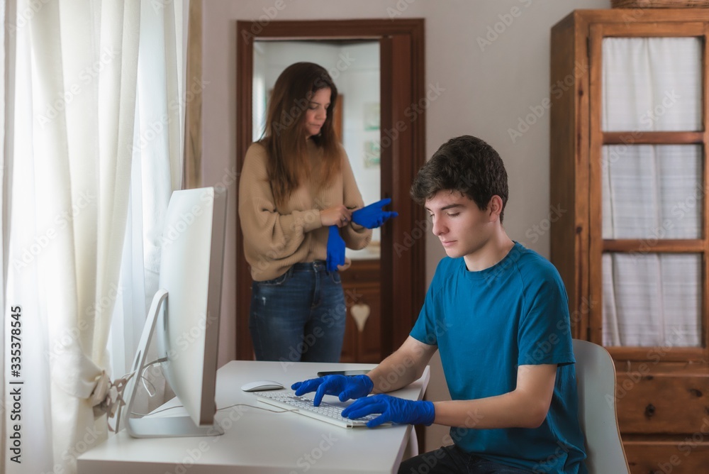 Fototapeta premium Studied by online in quarantine