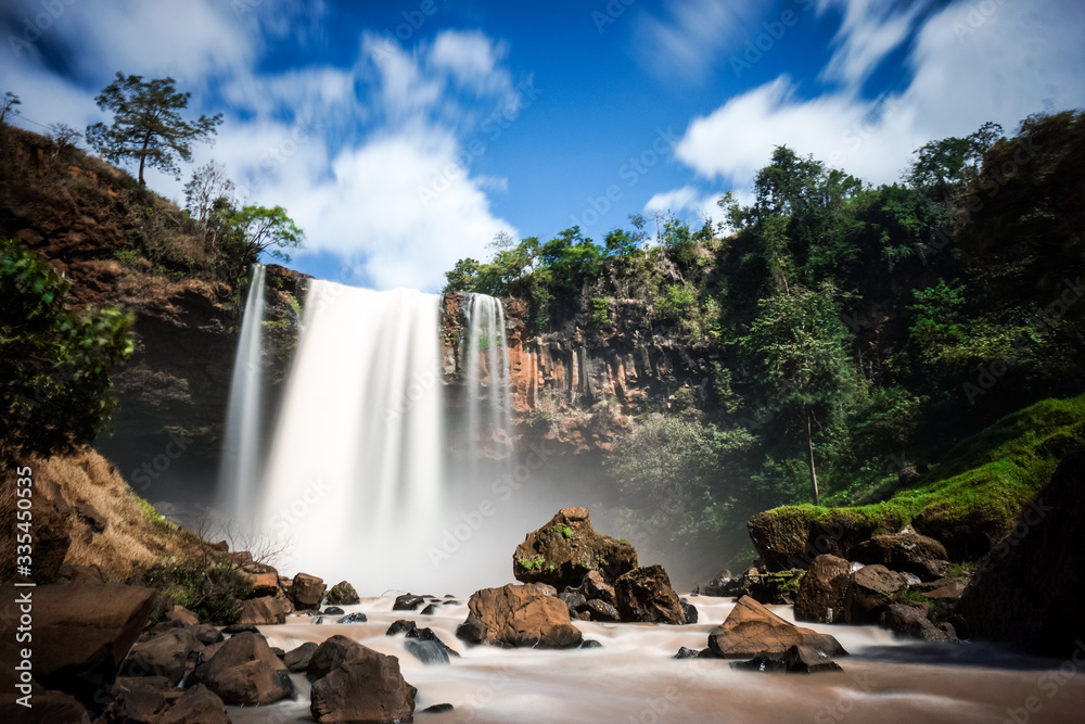 Obraz premium Phú Cường Waterfall, Chư Sê, Gia Lai, Việt Nam