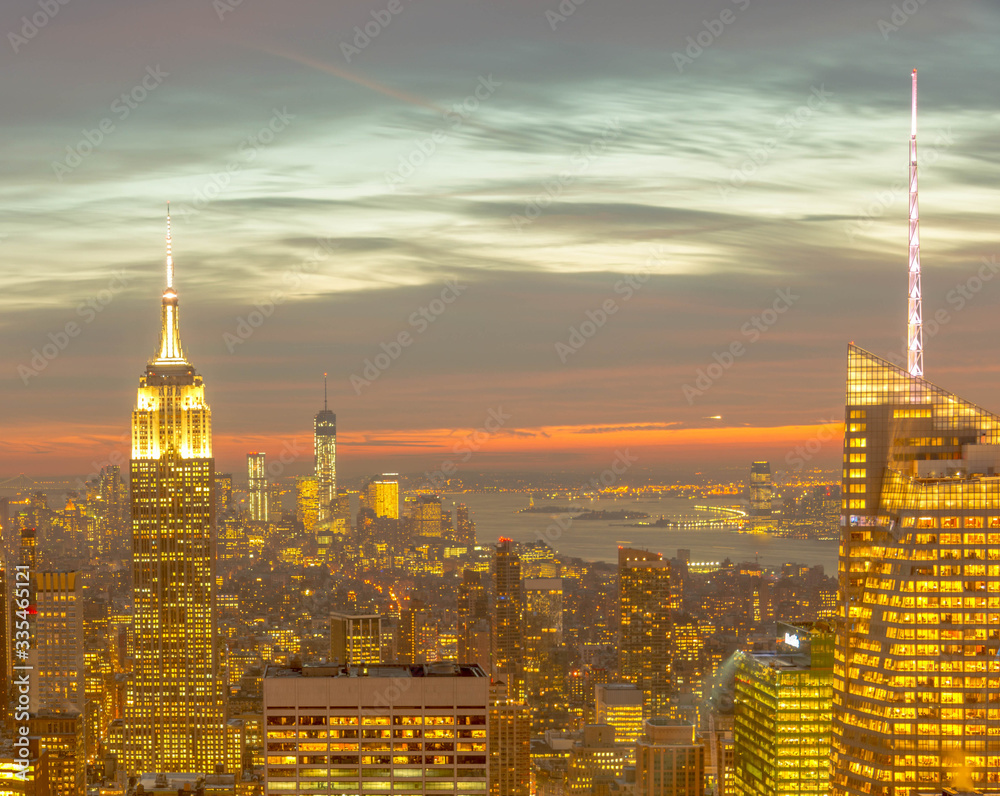 Fototapeta premium View of New York Manhattan during sunset hours