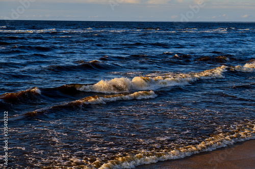 Fototapeta Naklejka Na Ścianę i Meble -  Waves crashing a Baltic sea beach 