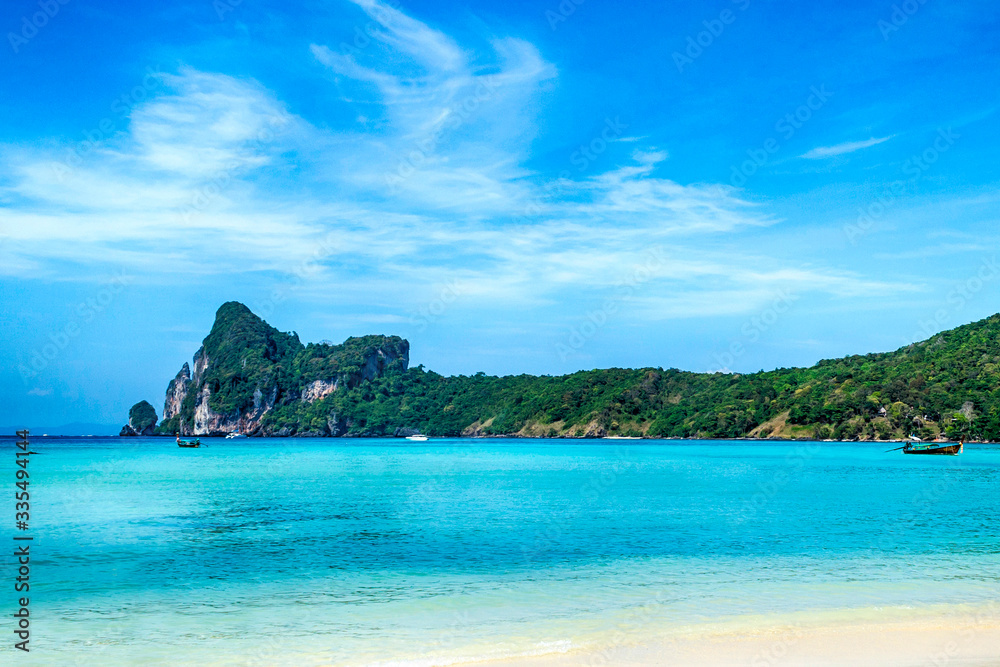 Fototapeta premium Amazing beach on an island in Thailand