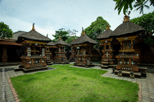Temple yard © tinivuel