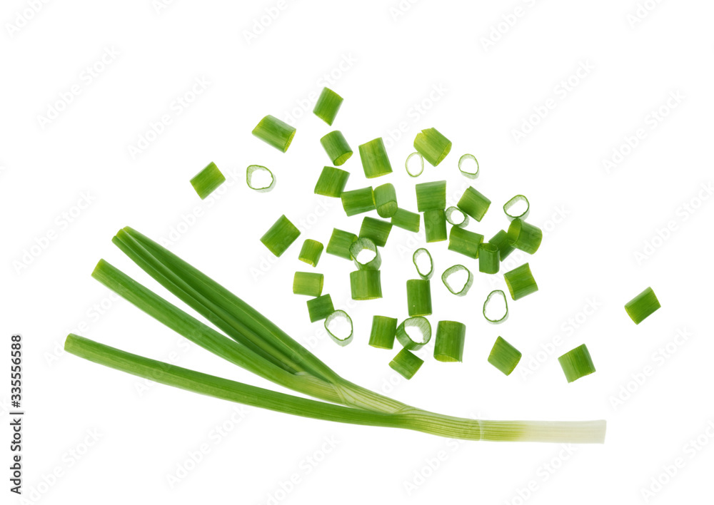 Fototapeta premium chopped green onions isolated on white background