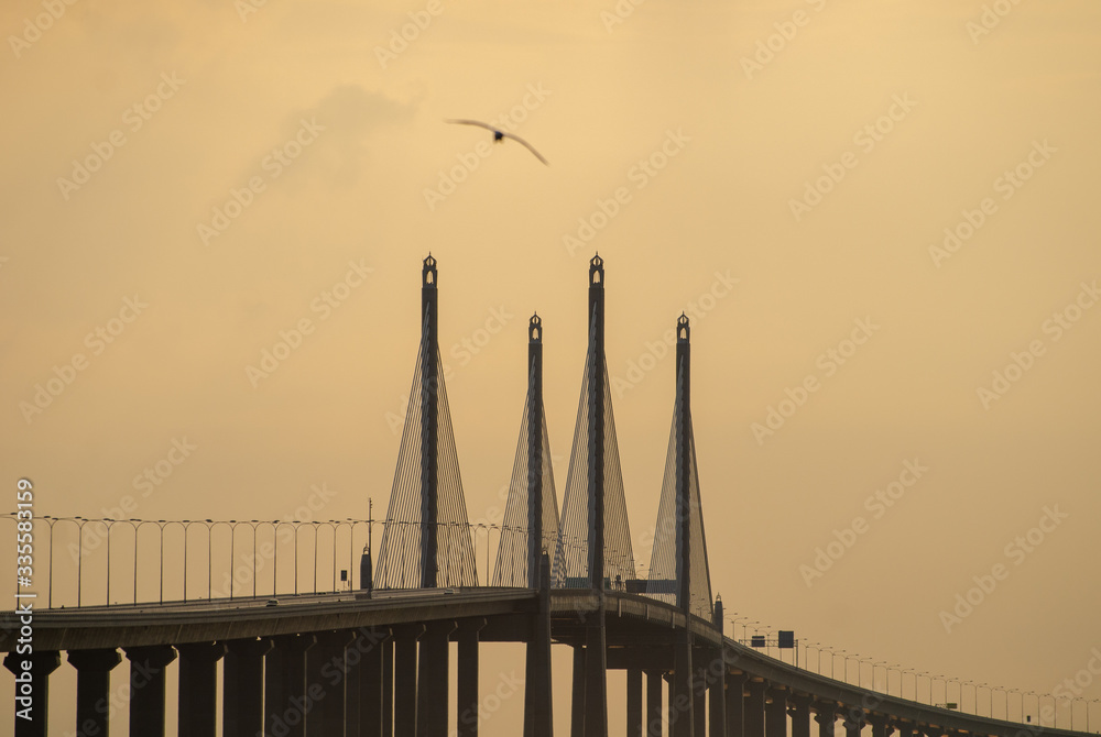 Obraz premium Penang bridge in morning.