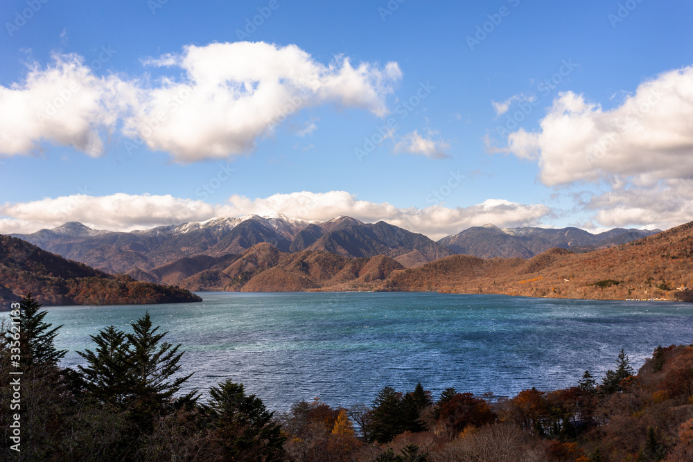 日本の国立公園・奥日光の中禅寺湖