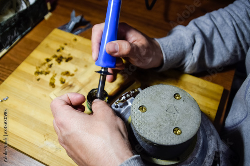 Nickel cobalt speaker 25gd-26. Repair of acoustic dynamics, ration soldering wire on speaker.