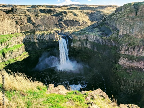 View of Large waterfall in dry eastern Washington