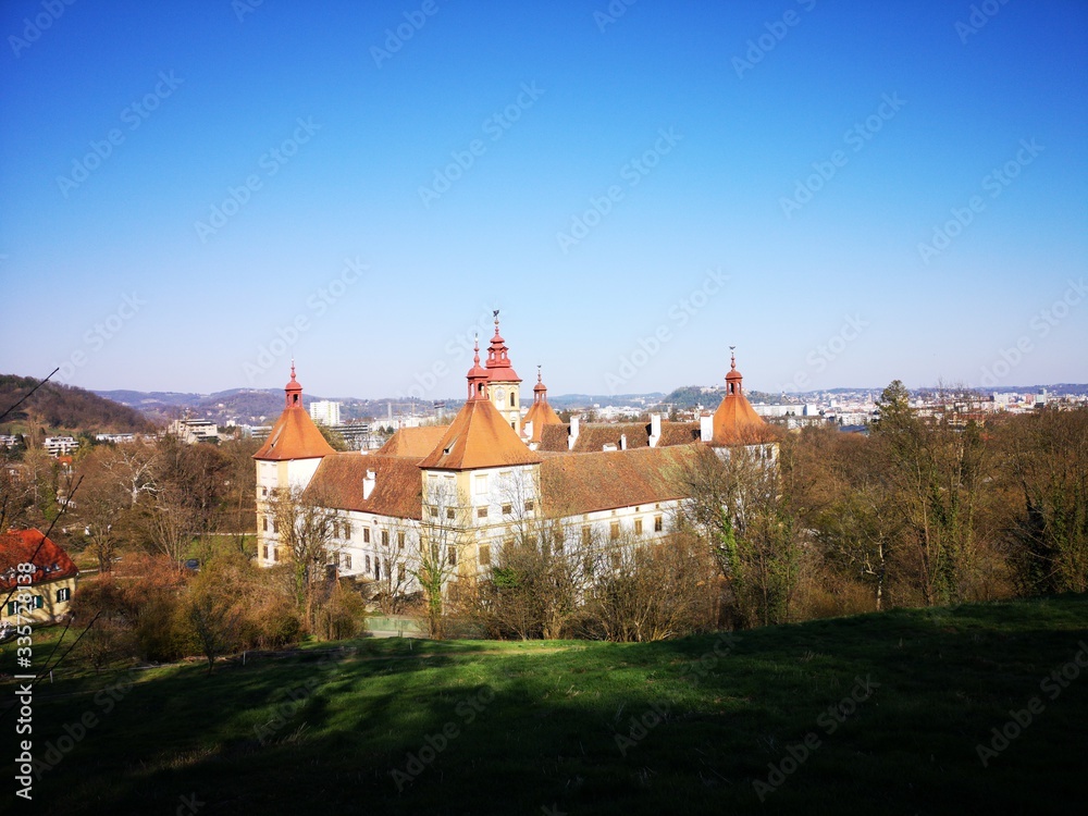 Schloss Eggenberg Graz Altstadt Panorama Sehenswürdigkeit