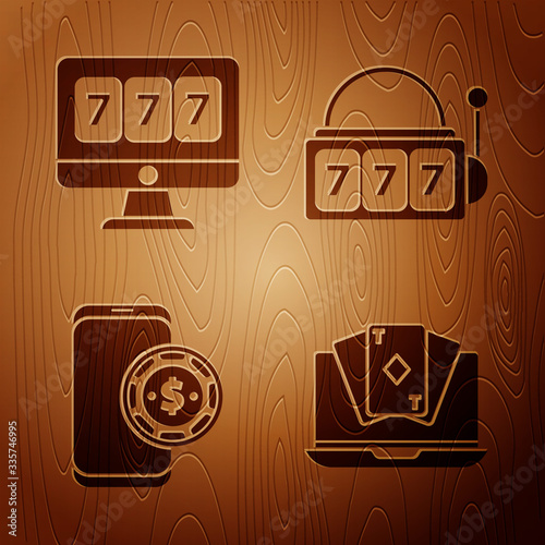 Set Online poker table game, Online slot machine with lucky sevens jackpot, Online poker table game and Slot machine with lucky sevens jackpot on wooden background. Vector