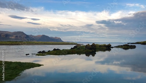 Paysages près de l'église de Budir, péninsule de Snaefellsnes, Islande © JF DUCHER