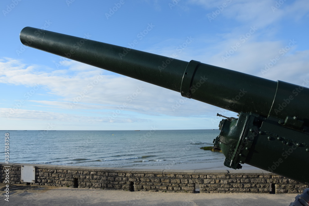 Kanone in Arromanches-les-Bains, Normandie Kanone in Arromanches-les-Bains, Normandie