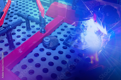 Assembly of metal structure...