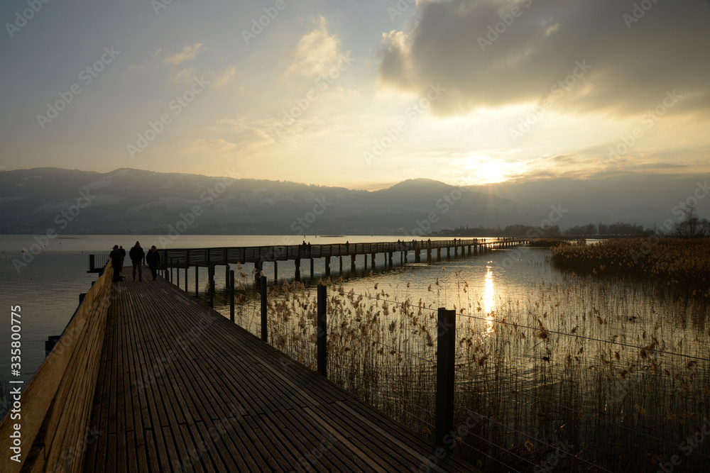 Fototapeta premium coucher de soleil à Rapperswil - Suisse