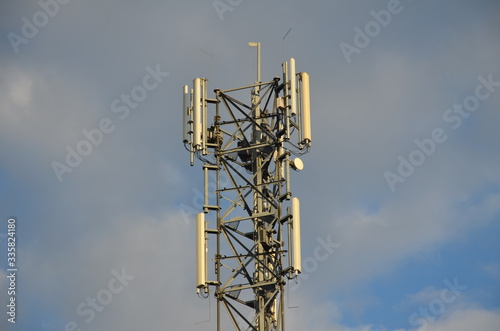 wieza , antena, comunication, mobilny technologia telekom, comunication,maszt,bezprzewodowe, przemysł, nadawczych, sieci, budowa, nadajnik, sieci 5G , 4G , szkodliwa 5 G ,sieć 5 G , zdrowie sieci 5 G 