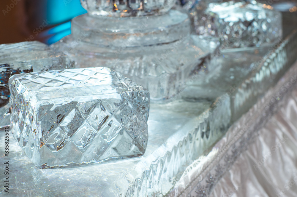 Wedding decorations with ice Wedding decorations with ice