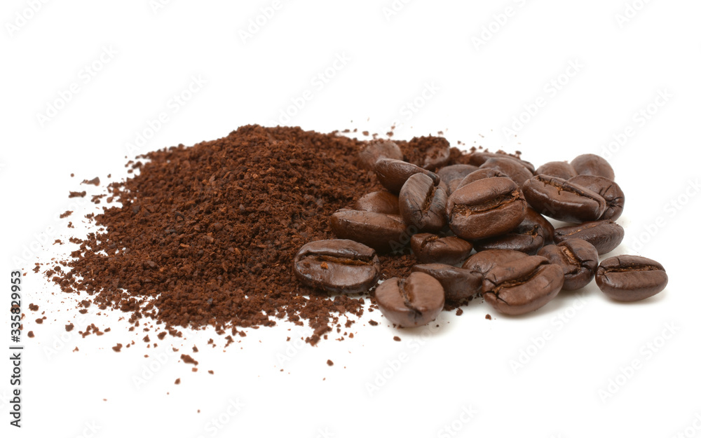 Fototapeta premium Coffee beans and ground coffee (Coffee powder) isolated on the white background.