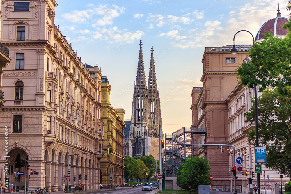 Fototapeta premium Votive Church or the Votivkirche in the Vienna Ring Road, Austria