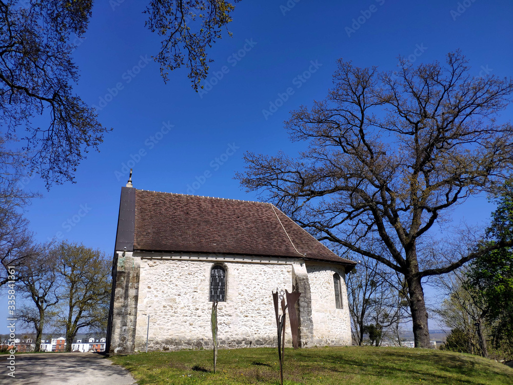 chapelle au printemps 