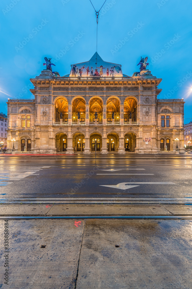 Naklejka premium The Vienna State Opera in Austria.