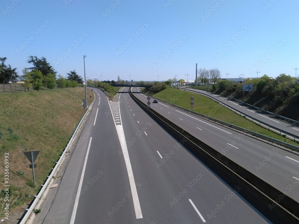 Voie express au sud de Lyon ou D301 appelée Boulevard Urbain Sud - Département du Rhône - France