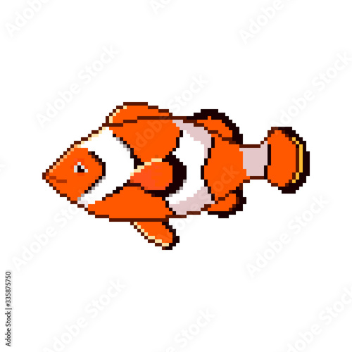 Pixel fish. Pixel art 8 bit. 