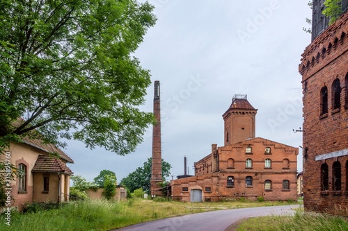 Obraz na płótnie Kochcice zabudowania gorzelni w salonie