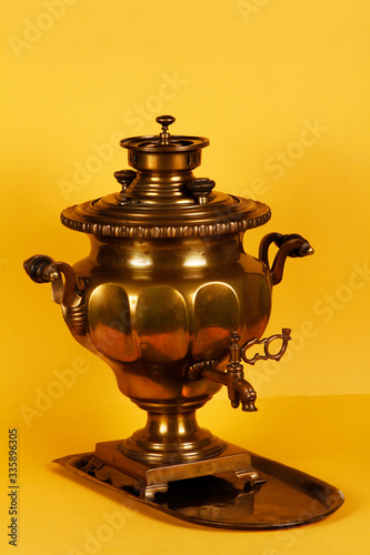 Antique heavy samovar made of brass, handmade. Antique brass samovar to brew tea.