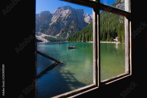 finestra sul lago