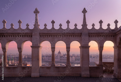 Obraz na płótnie Beautiful view from the Fisherman's Bastion on the Hungarian Parliament at the winter sunrise, Hungary w salonie