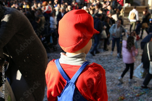 carnevale a frascati tra bambini colori  stelle filanti e coriandoli photo