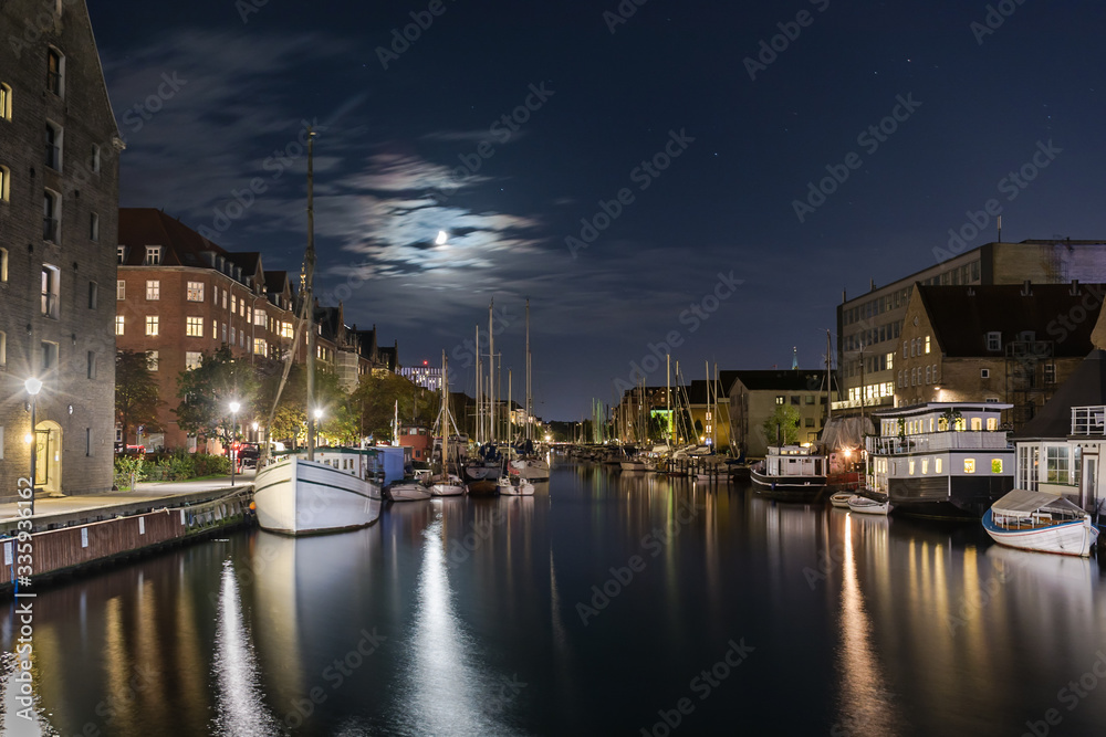 The moon over the canal