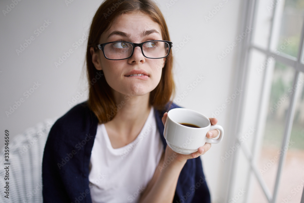 young businesswoman drinking coffee young businesswoman drinking coffee