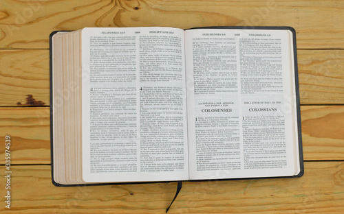 open bilingual bible book onColossians, Spanish and english 