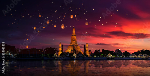 Wat Arun is one of the well-known landmarks of Thailand, Wat Arun is the royal temple that the Thai monarch uses for water Kathin of Bangkok, Thailand.