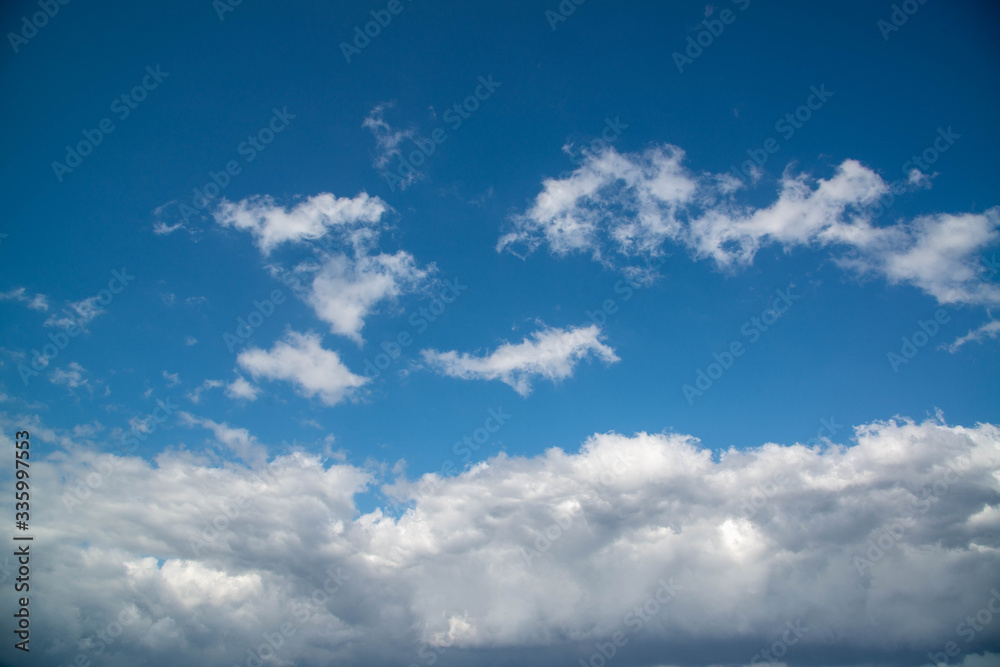 Obraz premium 春から夏の空