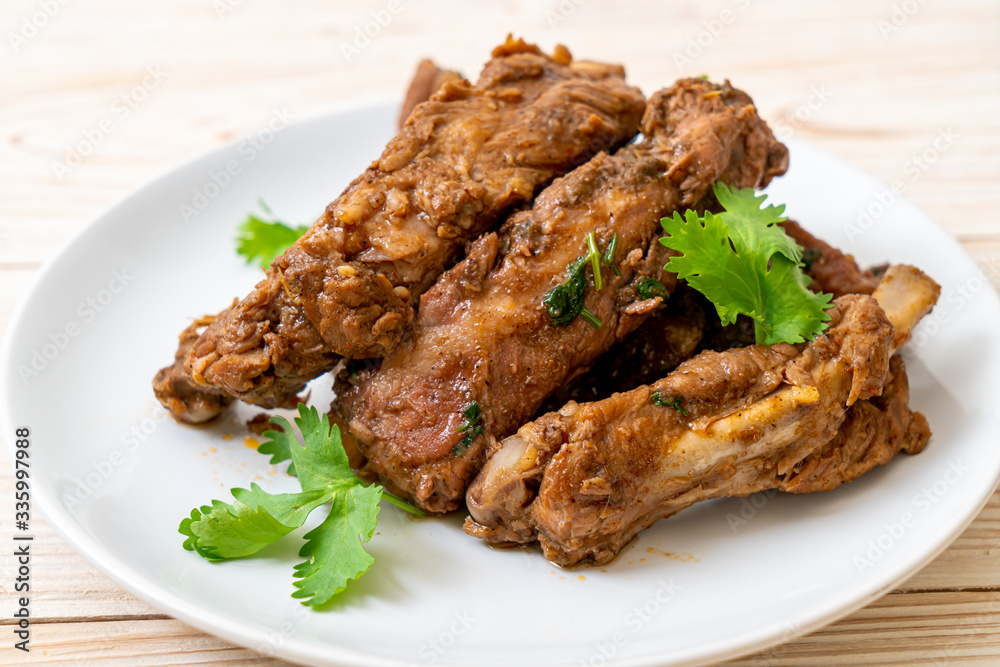 Baked Pork Ribs with Sauce