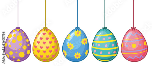 Ostereier Reihe bunt bemalt hängend