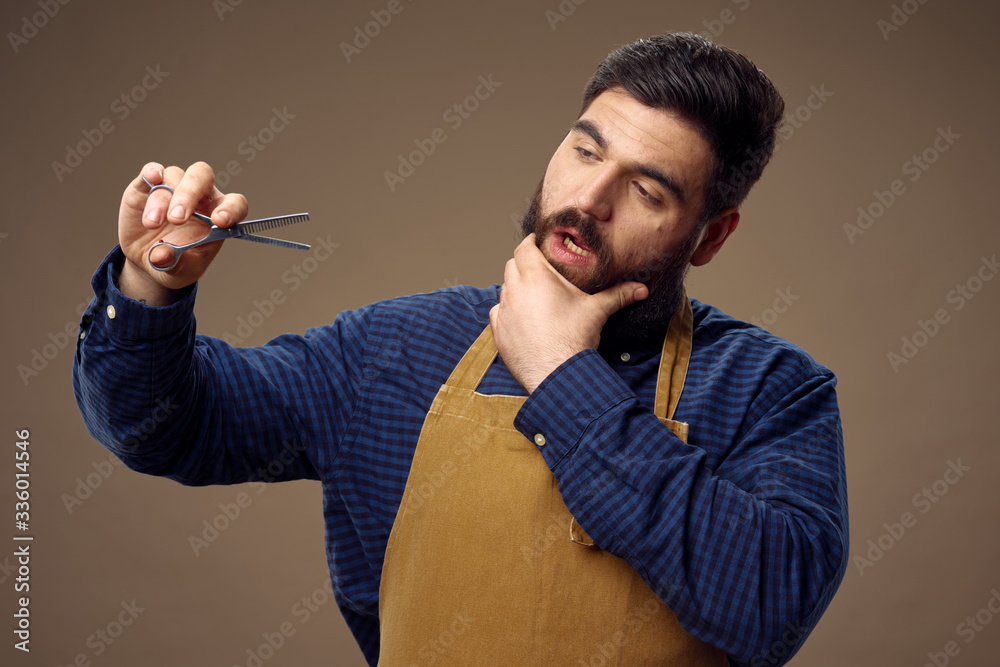 Naklejka premium young man with a gun