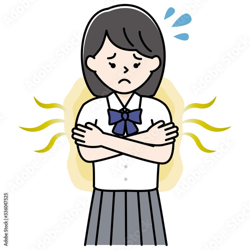 わきがに悩む女性　高校生　中学生　制服