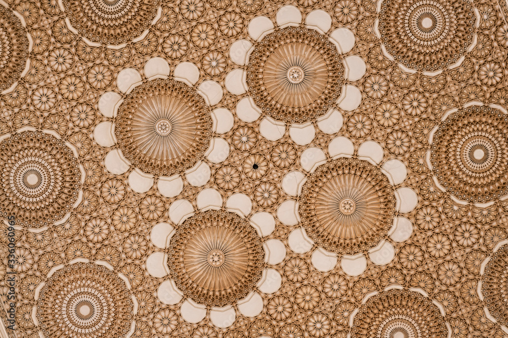 Beautiful ceiling with carved plaster decoration.