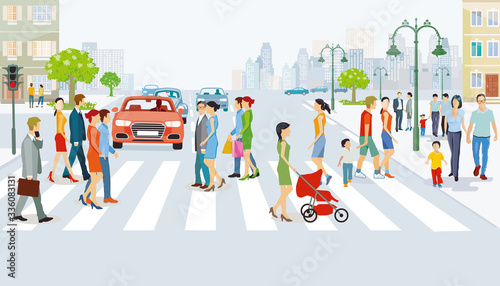 Straßenverkehr mit Fußgänger auf dem Fußgängerüberweg