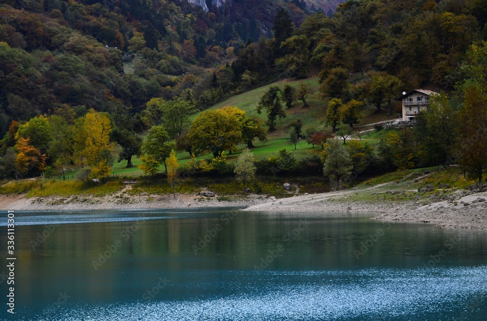 Fototapeta premium autumn in the mountains