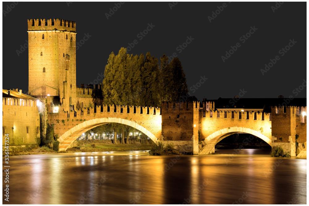 Fototapeta premium Ponte di Castelvecchio (VR)