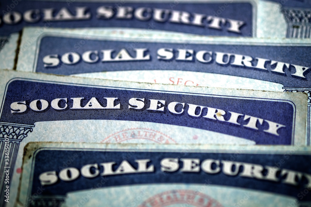 Social Security Cards Symbolizing Benefits for Elderly United Stated - obrazy, fototapety, plakaty 