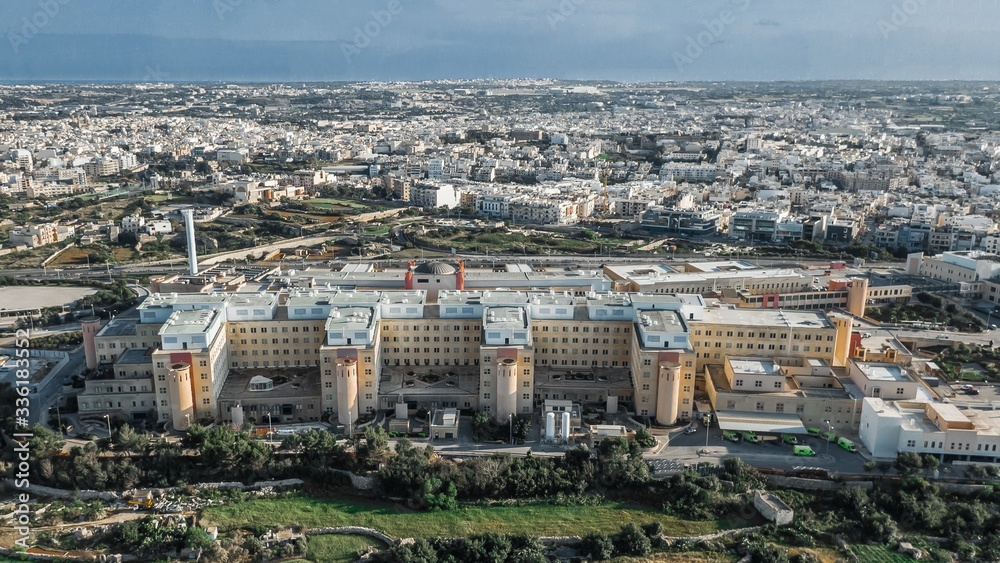 Monarch Anoi duim Aerial shot of Mater Dei Hospital in Malta surrounded by other buildings  Stock Photo | Adobe Stock