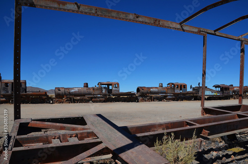 Starodawne lokomotywy w Uyuni