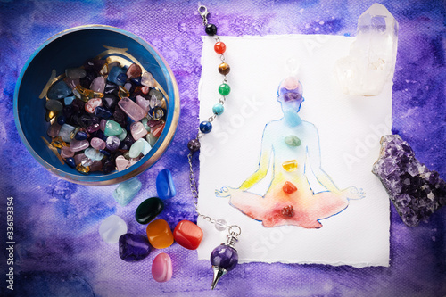 Foto Reiki Healing chakra background, with watercolor painting and healing stones