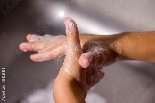 lavado de manos © Brian