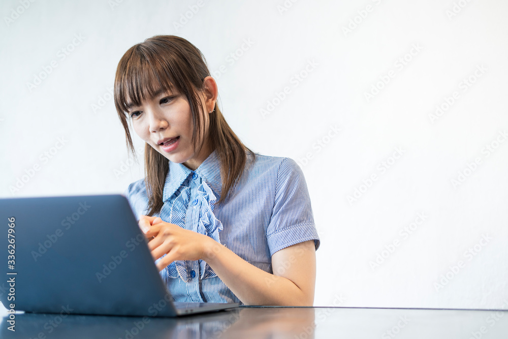 リモートワーク・web会議・オンラインコミュニケーション リモートワーク・web会議・オンラインコミュニケーション