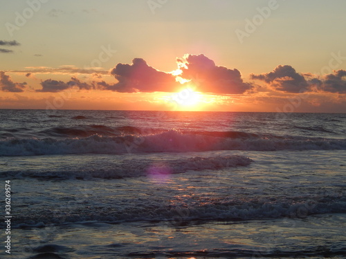 Sunset over the beautiful beaches of Florida © Maria